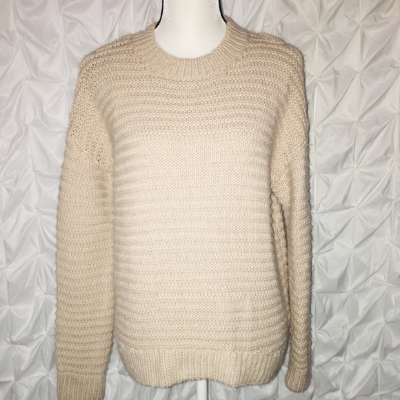 H&M Sweaters - 💥FLASH SALE 💥1 h only NWOT🌻HM brand